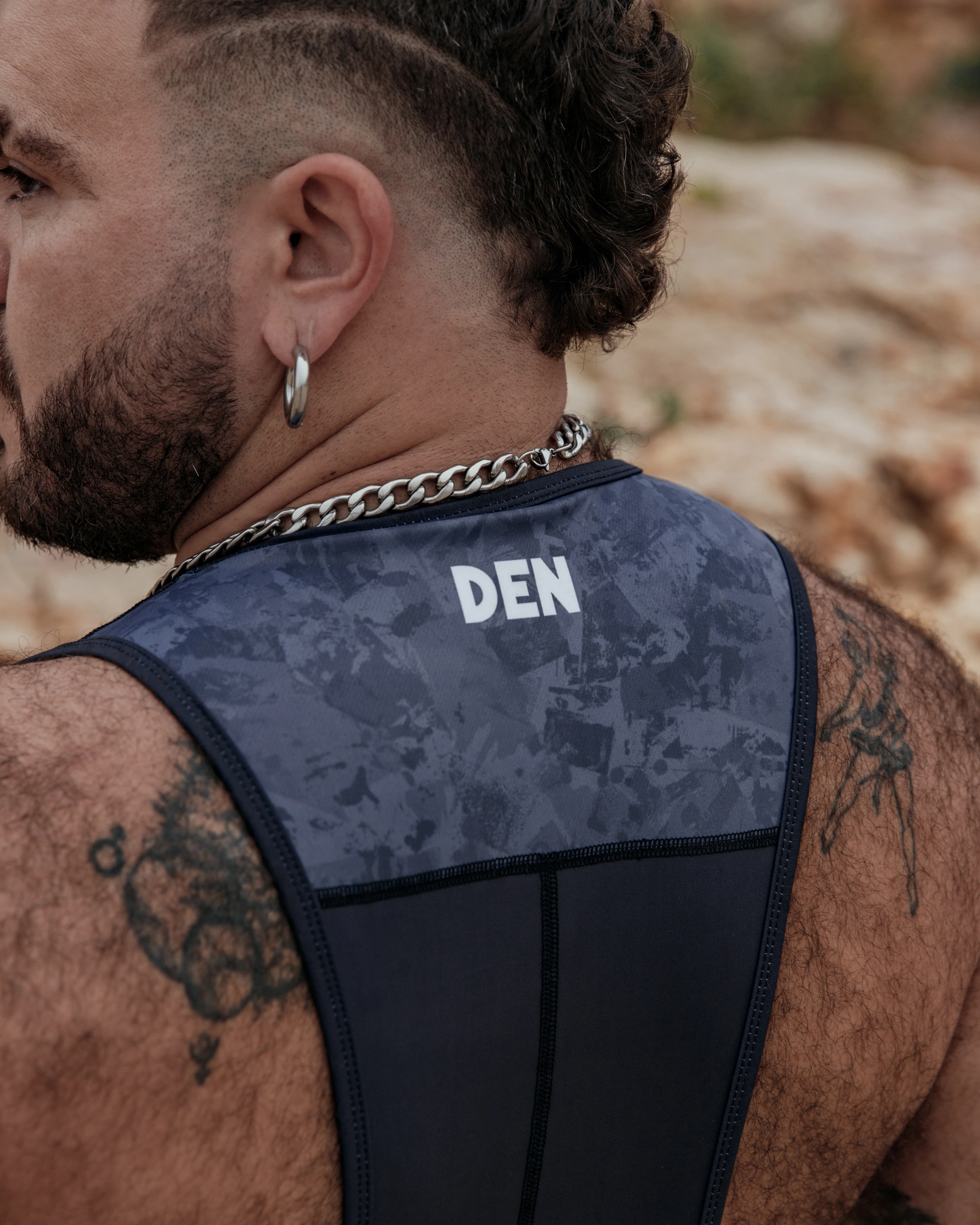 Low-Cut  Singlet - Black Camo - Image 3